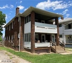Building Photo - 116 Hilton Ave Rental