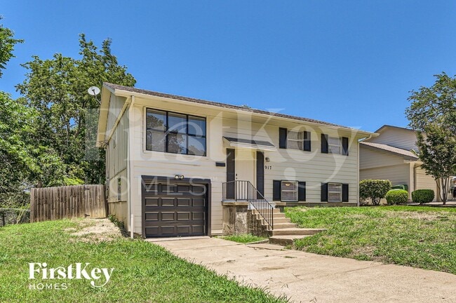 Photo - 917 Montclair Dr