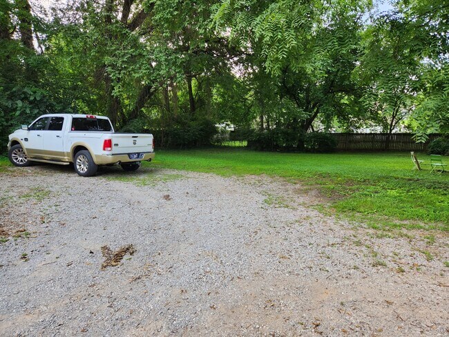 Photo - COMING SOON.... Location, Location, Location!! Remodeled 2BR/1BA duplex unit in East Nashville Unidad Douglas 1409 A