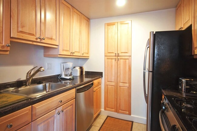 Building Photo - 89 Thornton Rd Unit T-089