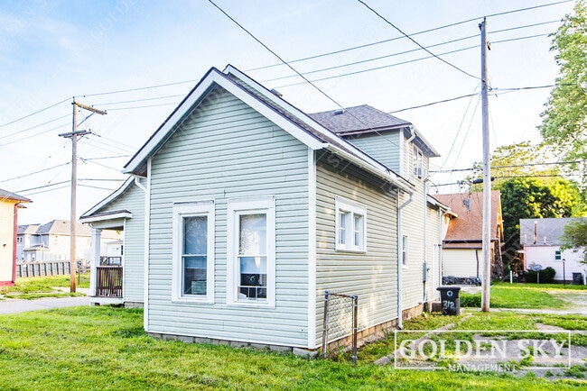 Photo - 312 S Gharkey St