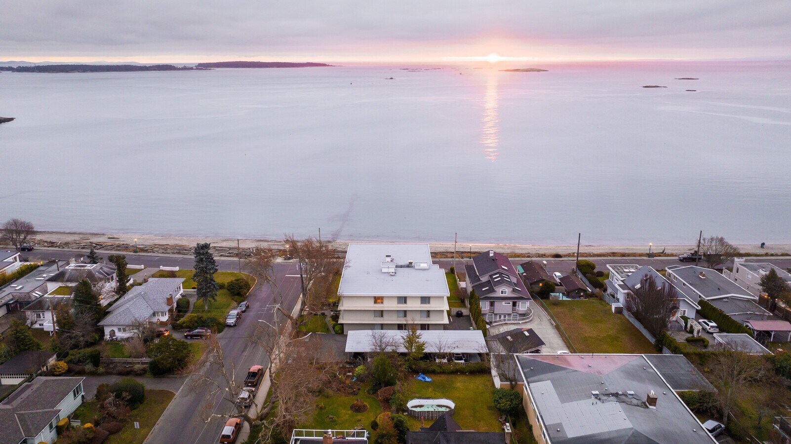 664 Bruce Ave - 664 Bruce Ave