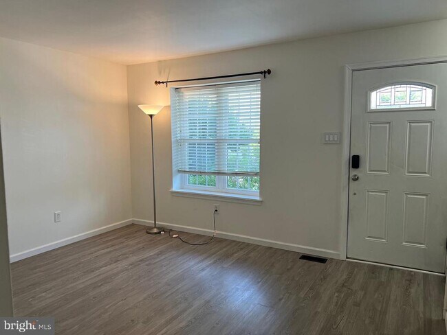 Photo - 301 McKean Ct Townhome