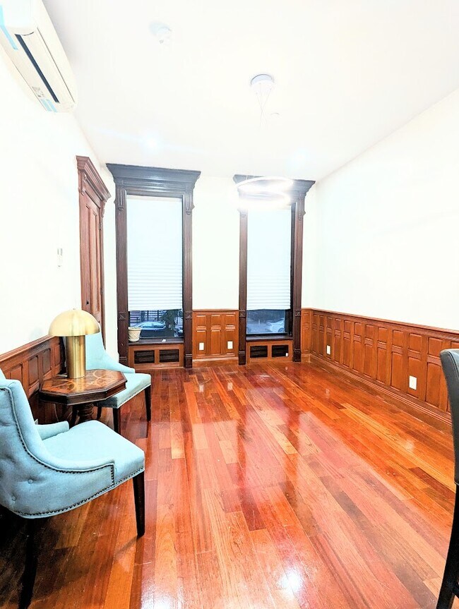 Photo - 952 Greene Ave