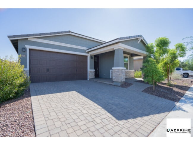 Building Photo - Introducing this delightful 4/3 Surprise H... Rental