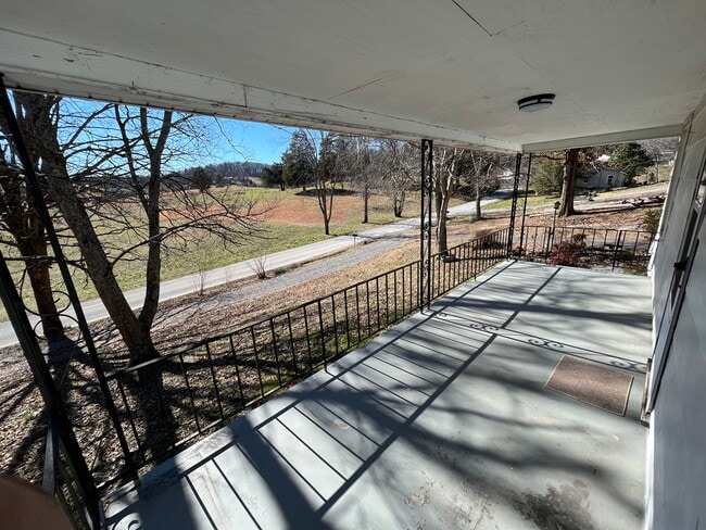 Photo - 125 Strawberry Ln