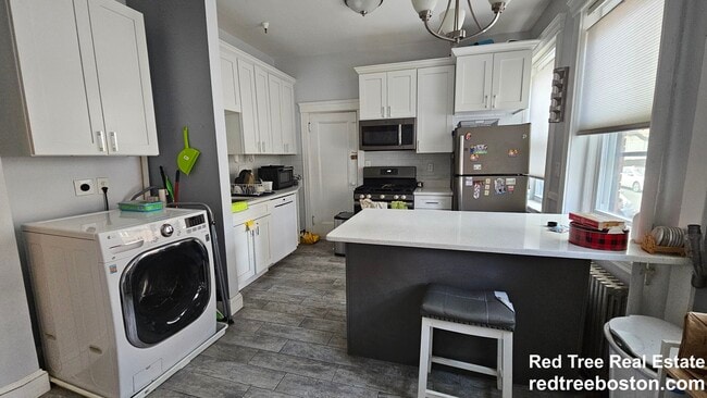 Photo - 76 Strathmore Rd