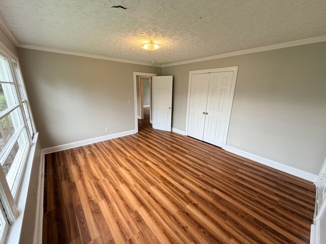 Photo - 136 Williamson St