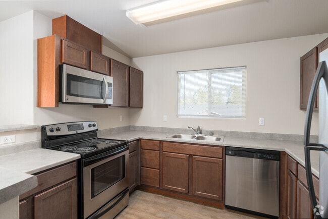 2BR, 2BA - 1089SF - Kitchen