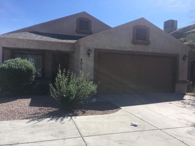 Building Photo - South Phoenix 4 Bed 2 Bath Rental