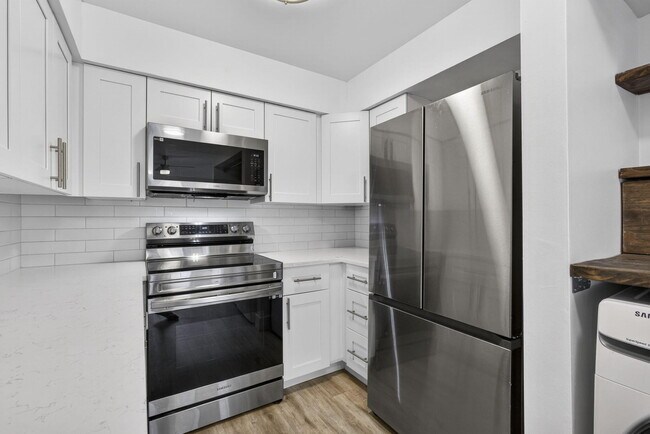 Photo - 9746 Nickels Blvd