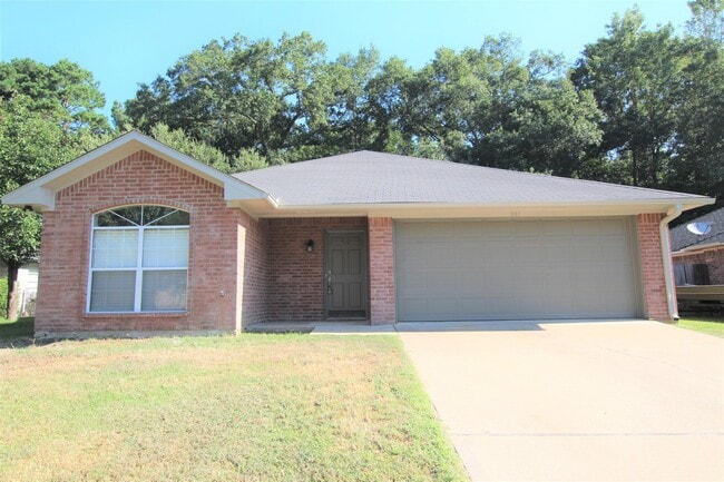 Photo - Coming Soon! Updated 3 Bedroom, 2 Bathroom home in Whitehouse ISD!