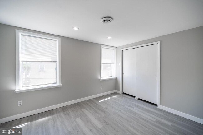 Photo - 734 S 9th St Unidad 3F