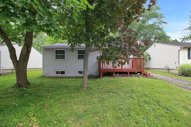Photo - 3 Bedroom Home For Rent