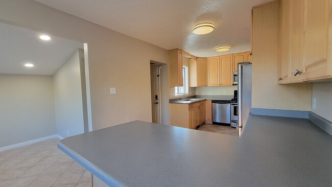 Photo - 1107 Topaz Dr