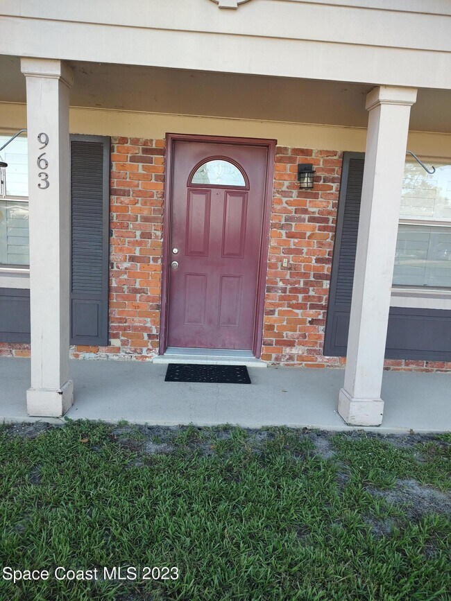 Photo - 963 Revere Ct