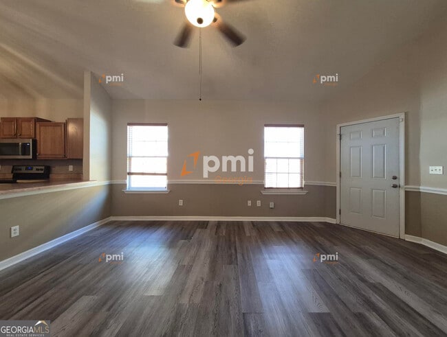 Photo - 342 Orchard Way