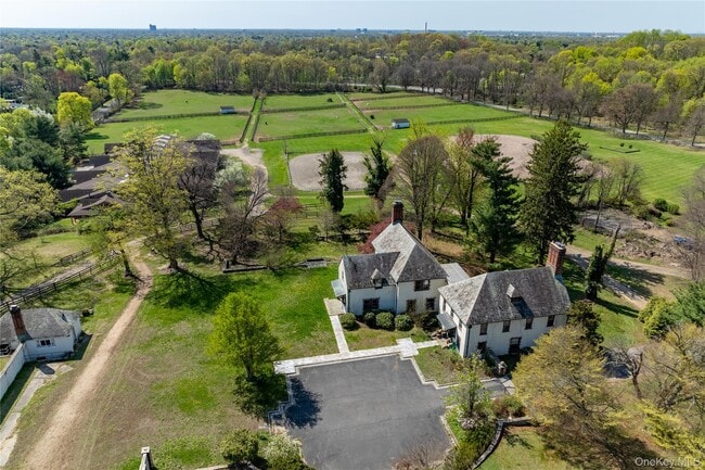 Photo - 203 Store Hill Rd