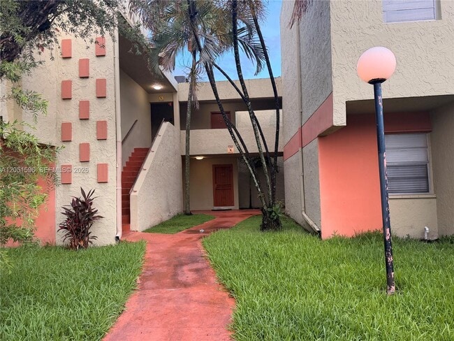Building Photo - 9390 W Flagler St Unit 225C