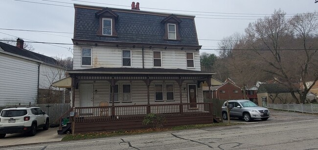 Building Photo - 9-11 Jones St. Unit 11 Jones St.