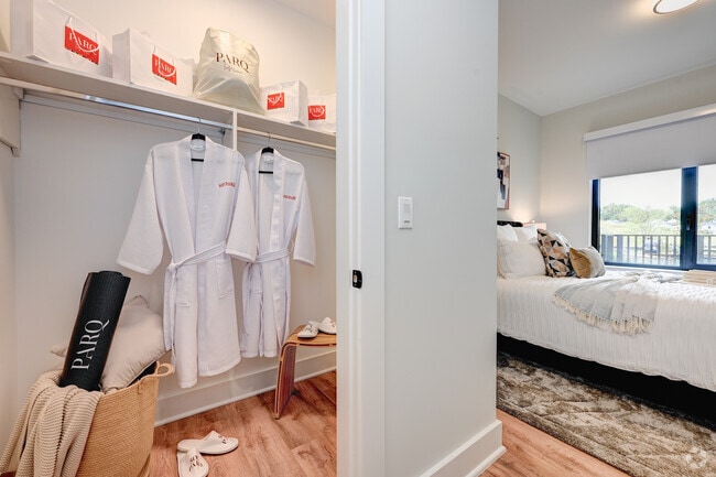 1BR, 1BA - 723SF - Bedroom