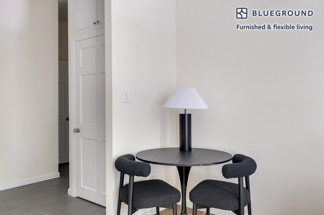 Photo - 26 Jane St Unit FL2-ID1933