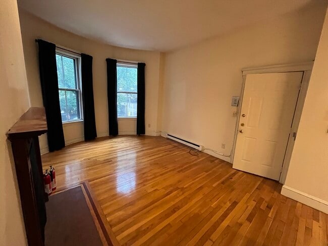 Photo - 74 E Brookline St Unidad 2