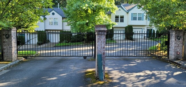 Building Photo - 15600 SW Talus Way