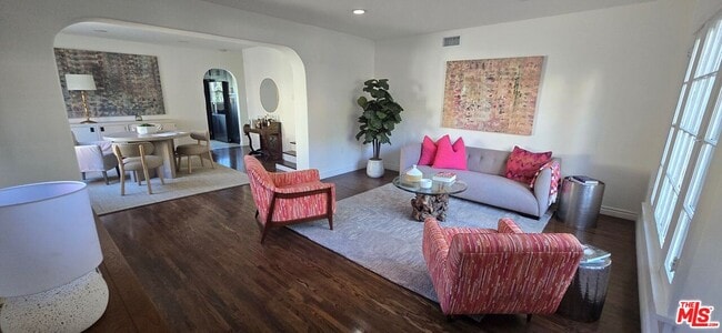 Photo - 1446 Calumet Ave