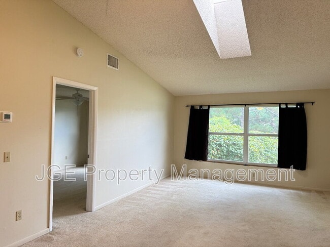 Photo - 8228 SE Croft Cir Unit Apt J-8
