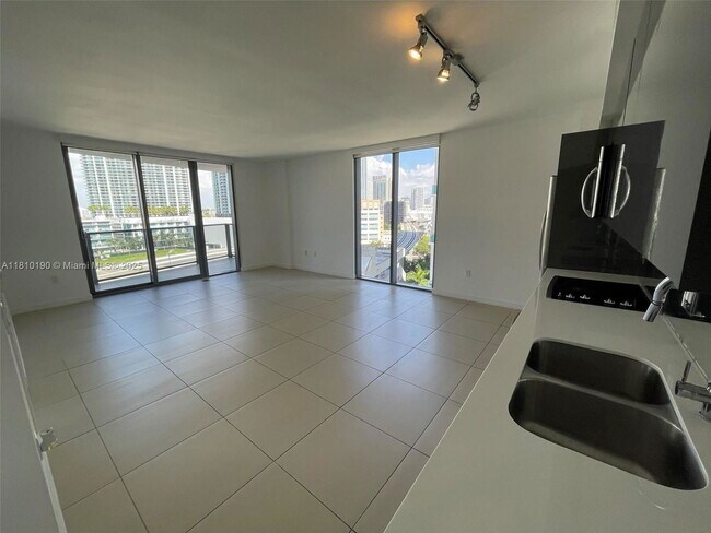 Photo - 31 SE 6th St Condo