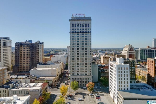 Building Photo - 2024 2nd Ave N Unit 1104