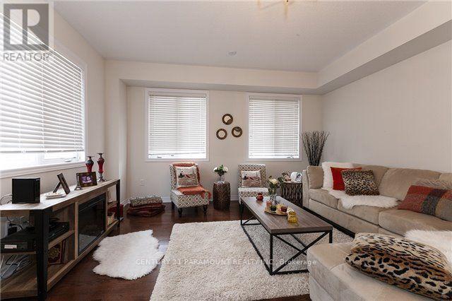 Photo - 1301 Granrock Crescent