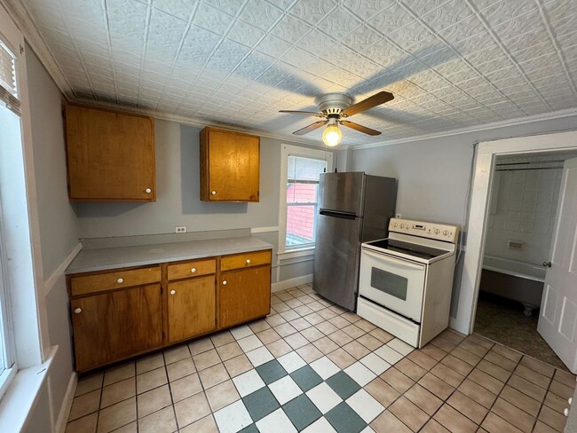 Photo - 16 Union St Unit 2