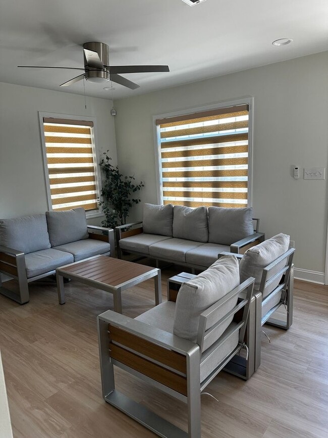 Photo - 1211 West Dr