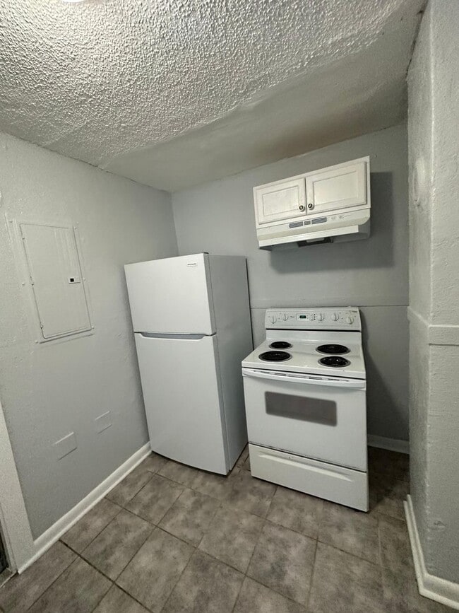 Photo - Fully Renovated 2/1 Single Family House Available for Immediate Rent!