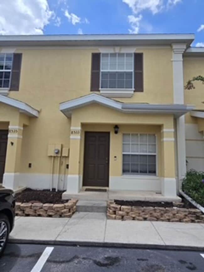 RECEIVE 1/2 MONTH OFF FIRST MONTHS RENT! - RECEIVE 1/2 MONTH OFF FIRST MONTHS RENT!