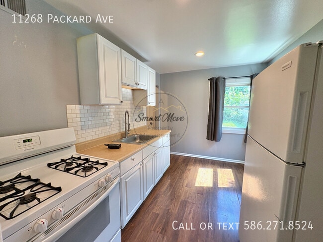 Photo - 11268 Packard Ave
