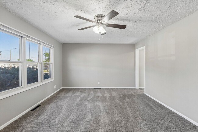 Photo - 7013 La Vista Dr