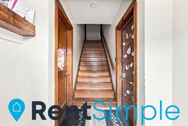 Photo - 422 Hill St Unidad Apt. 4