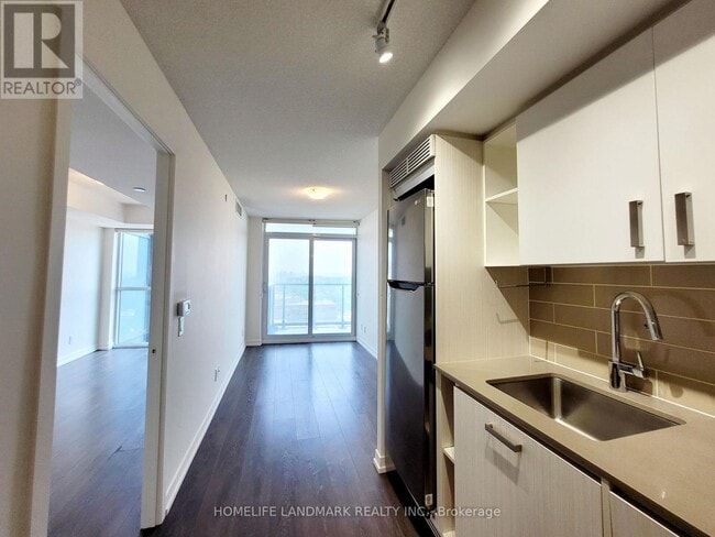 Photo - 125 Redpath Ave Unité 1213