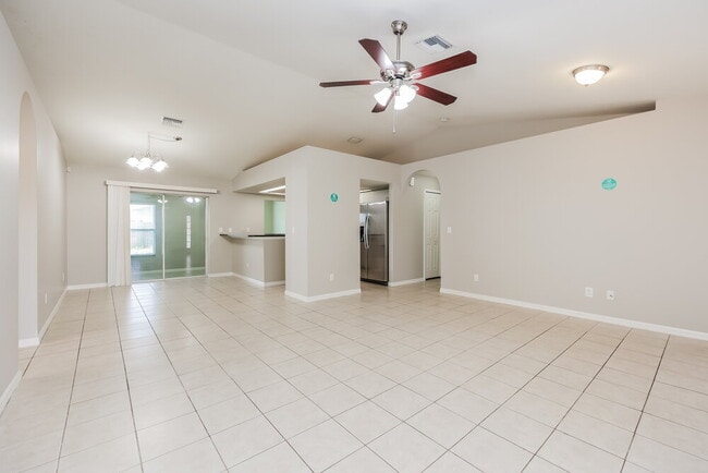 Photo - 16 NE 20th Ct