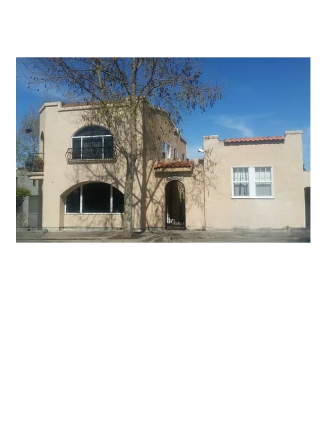 Unit with sunny window front to the right. - 6401 Fairmount Ave Unit COMMERCIAL