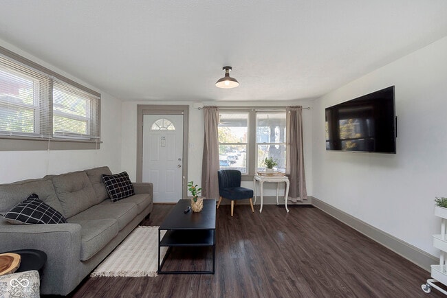 Photo - 2248 Nowland Ave