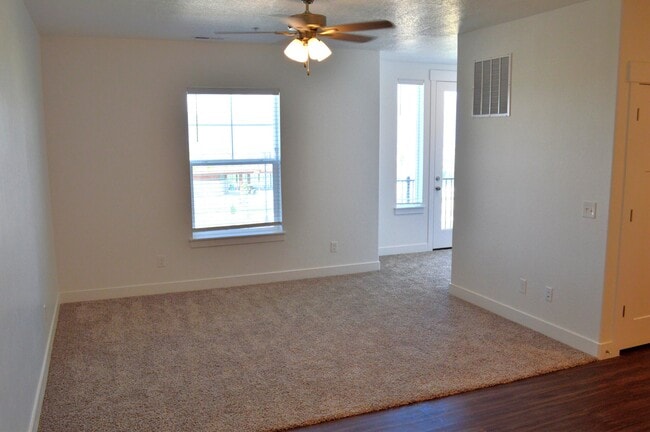 Building Photo - 12778 Pinnacle Peak Ln