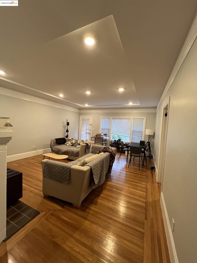 Building Photo - 1534 Milvia St Unit A Rental