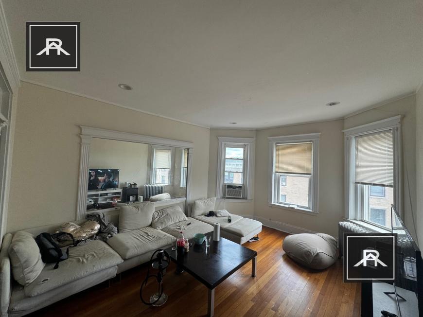 4 bedroom in Brighton MA 02135 - 4 bedroom in Brighton MA 02135 Condo Unit 3