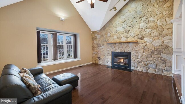 Photo - 208 Forge Rd