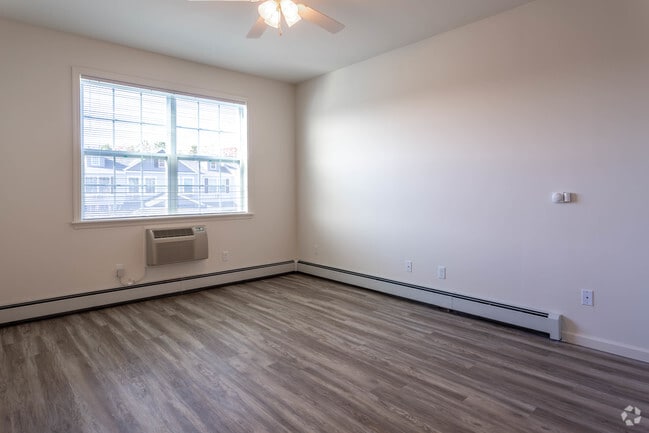 2BR,2.5BA -1775SF Master Bedroom