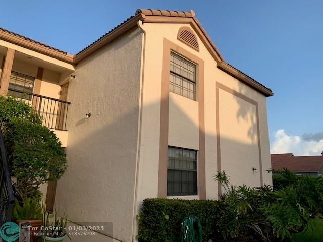 Photo - 12244 Royal Palm Blvd Condominio